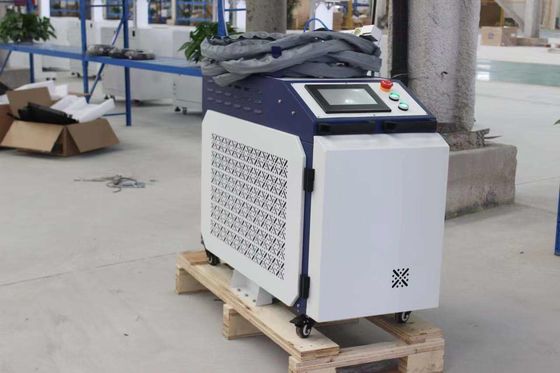 Raycus 1500W 2000W 3000W Máquina de soldadura láser portátil con sistema de control fácil de usar
