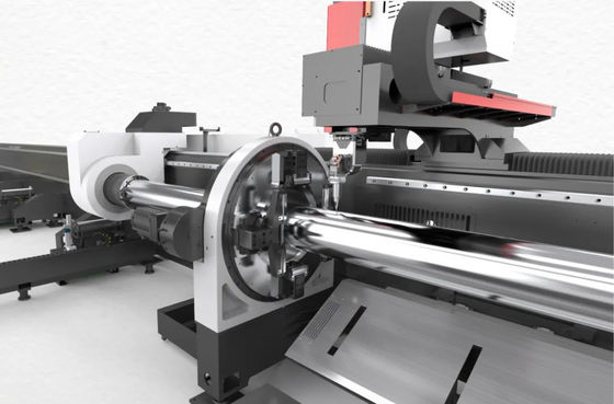 Máquinas de corte por láser de tubos 3D con refrigeración por agua y software de control FSCUT5000B