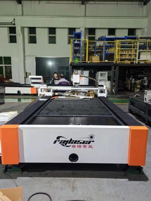 Raytools Laser Head Shanghai Raylaser 3015 Solución estándar líder para el corte de metales