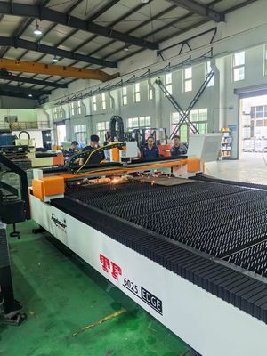 Raytools Laser Head Shanghai Raylaser 3015 Solución estándar líder para el corte de metales